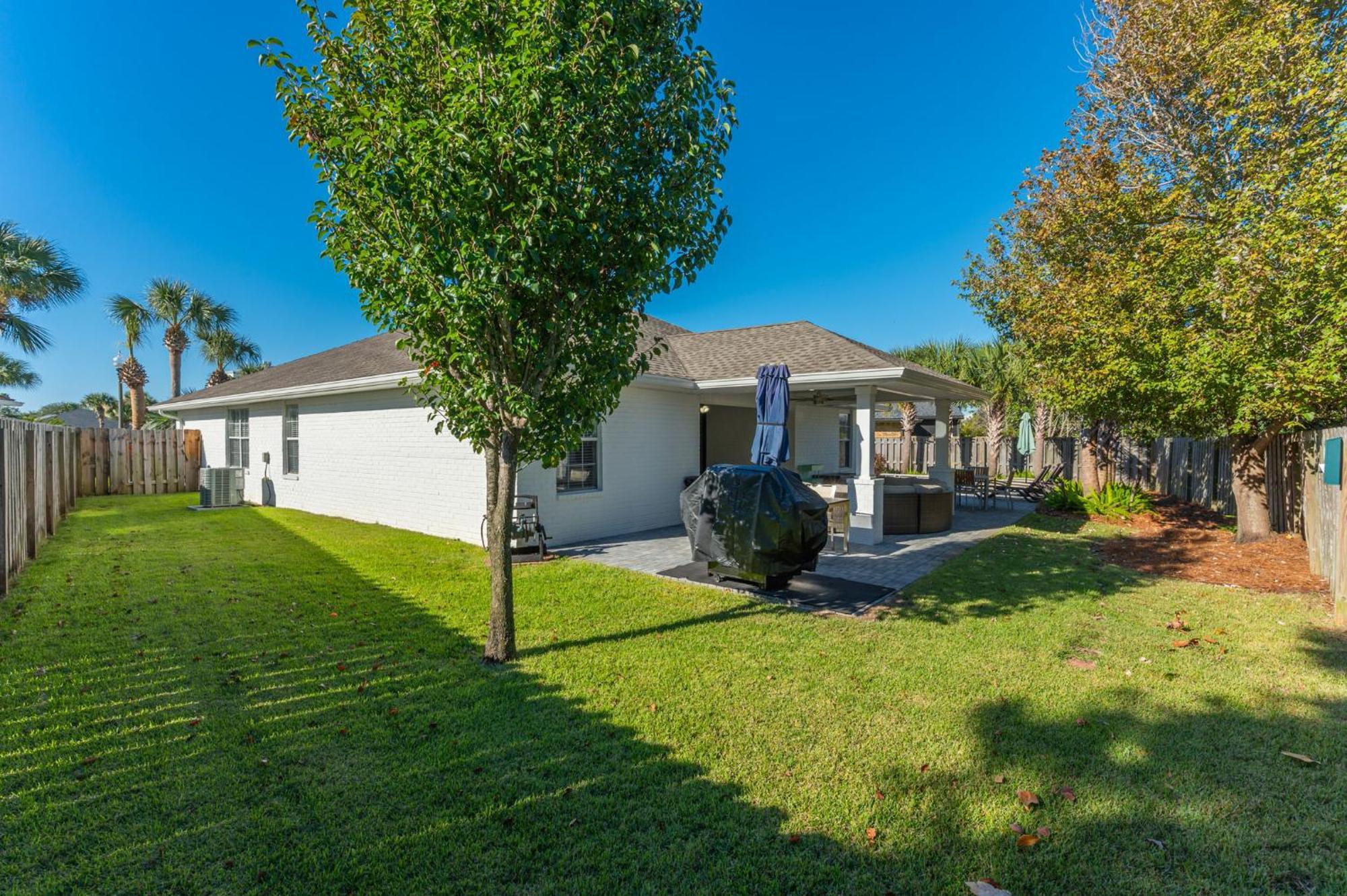 Beautiful Pet Friendly Home! New Tropical Pool, Opt Golf Cart And Pool Heat, Minutes To Beach Destin Esterno foto